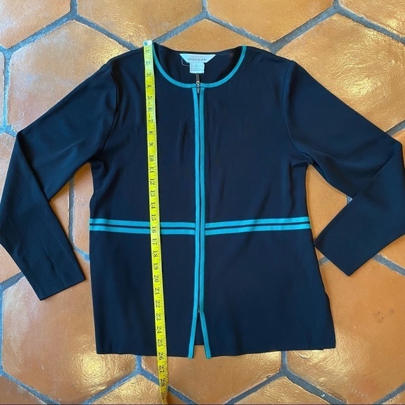 Exclusively Misook Zip Front Cardigan Green trim - Picture 6 of 7